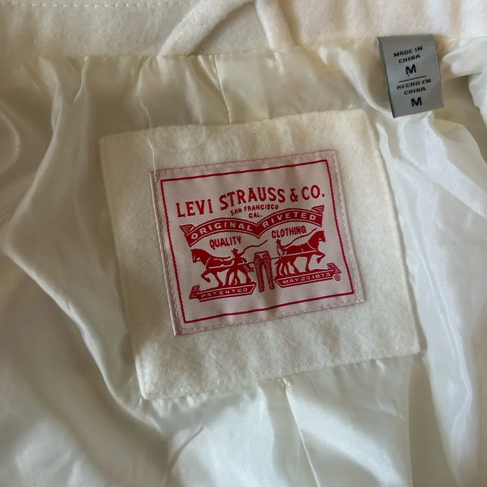Levi’s Western White Fringe Jacket - Picture 3 of 7
